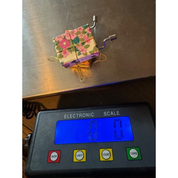 Handcrafted Floral Music Box Duo With Crank Handles Traumerie so ein tag so READ - Picture 8 of 8